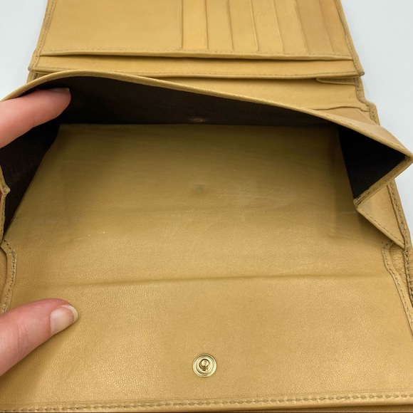 Gucci GG Long Tri-Fold Wallet - Picture 9 of 9